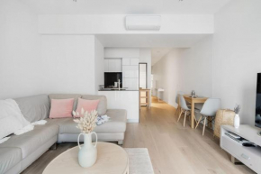 Refined City Pad in Central Melbourne with Pool